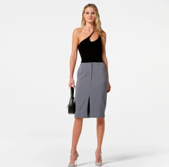 Elisabetta Franchi Top, T-Shirt & Body^Body In Jersey Con Scollo Asimmetrico