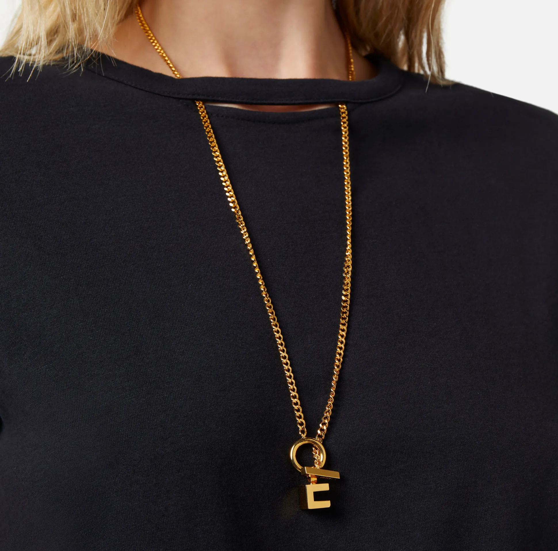 Elisabetta Franchi Top, T-Shirt & Body^T-Shirt In Jersey Con Cut-Out E Collana